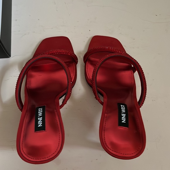 Red Heels from Nine West! 👠 - Picture 3 of 3